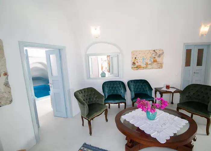 Oia (Santorini) Family villas