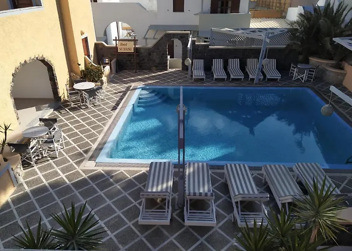 Fira (Santorini) Cheap Hotels