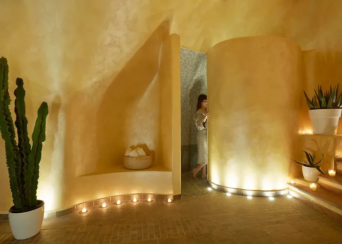 Imerovigli (Santorini) Hotels With Jacuzzi in Room