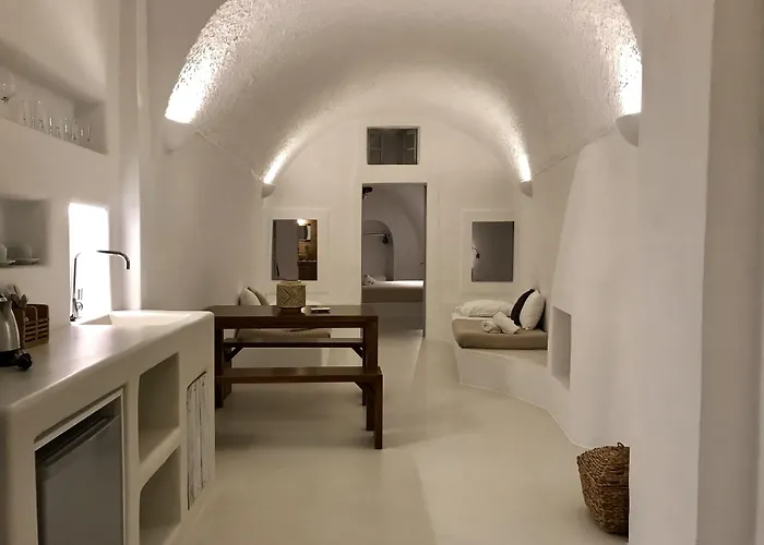 Imerovigli (Santorini) Hotels With Pool