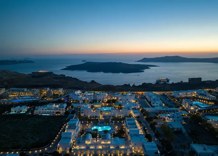 Fira (Santorini) hotels near Nea Kameni