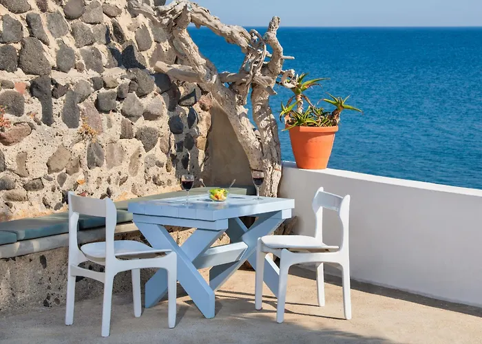Akrotiri (Santorini) Hotels